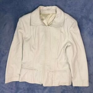 Vintage White leather jacket with zipper pockets and collar. Size: L